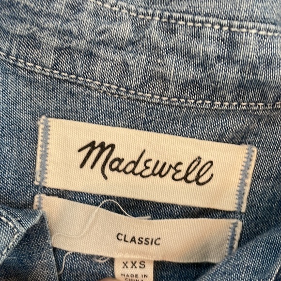 Madewell Denim Button-Up Shirt in Bluffton Wash - Picture 11 of 13